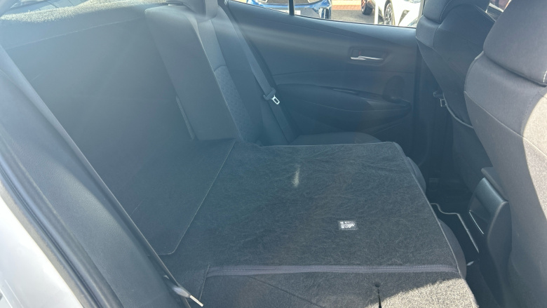 Toyota Corolla 1.8 VVT-i Hybrid Icon Tech 5dr CVT Hybrid Hatchback